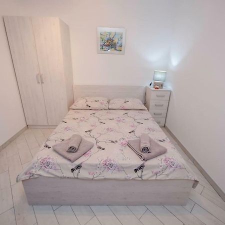 Apartman Marcela Palit Экстерьер фото